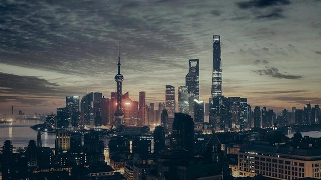 上海房地产新政解读，科技引领居住新纪元