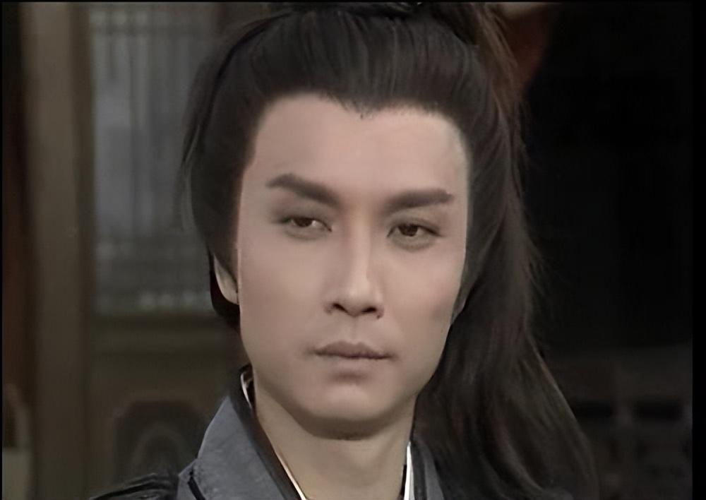 香港演员潘志文的温馨日常风采