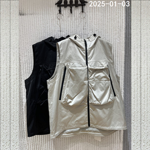 2025春季新款女马甲，时尚趋势与个人选择