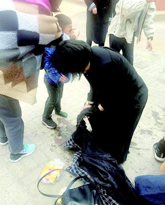 掉井男孩逆境中的成长之路，最新消息与励志故事